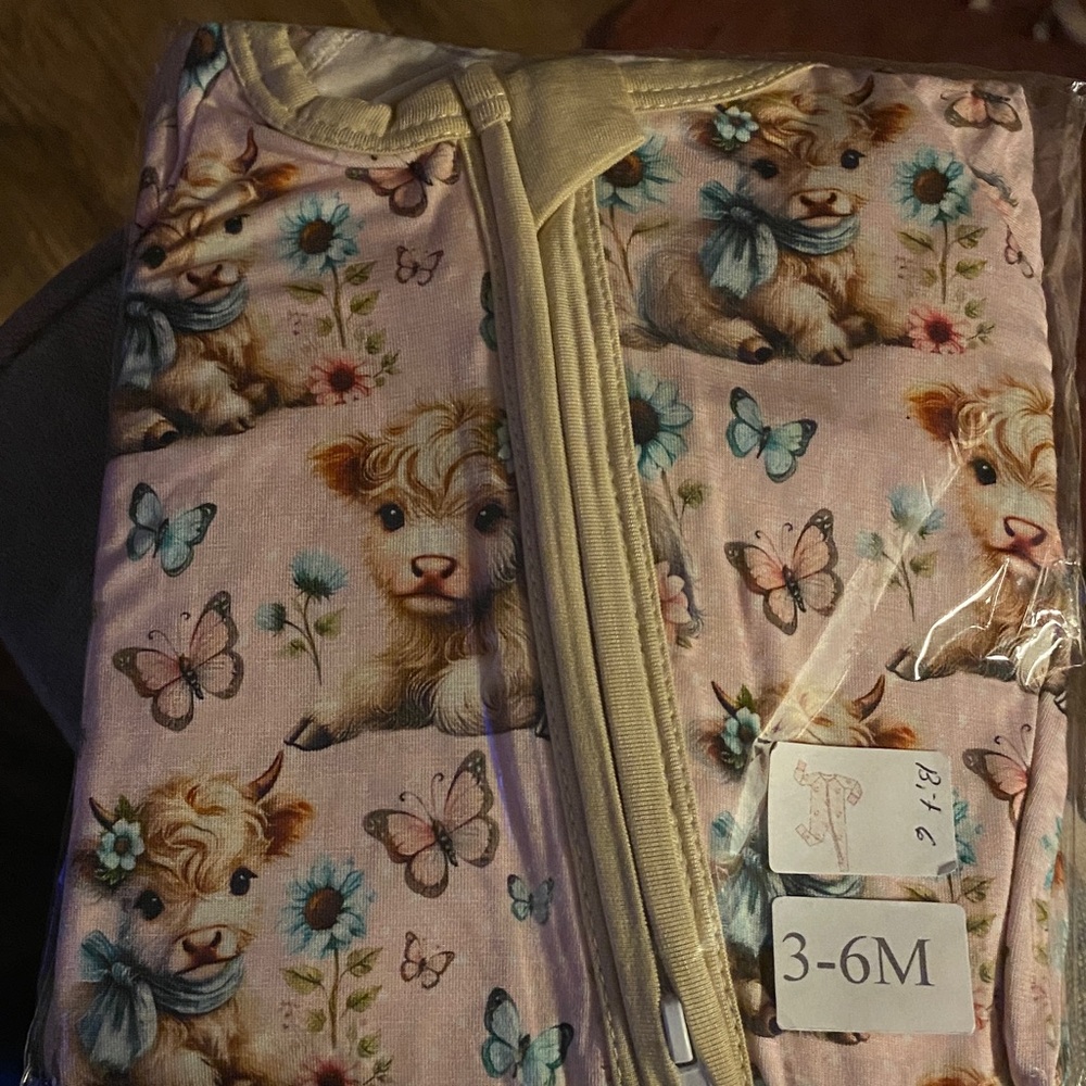 BAMBOO Zippy-Pink Kids One-Piece  Long sleeve with Highland cow 3-6 mo NEW!